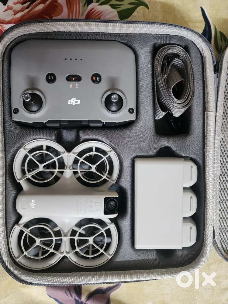 DJI NEO WITH RC CONTROLLER AND 3 BATTERIES