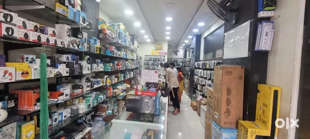 Mobile service man accountant women