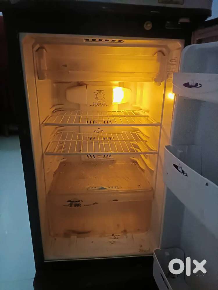 Godrej Pentacool refrigerator 200 litre