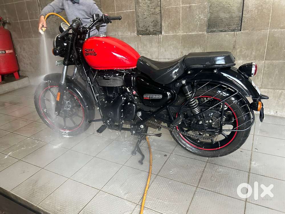 Showroom condition serious buyer contact me