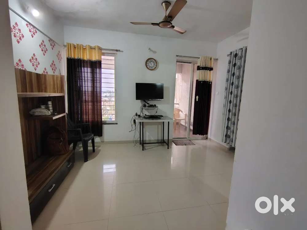 Looking for a flatmate for sharing rent and room in Pirangut pune