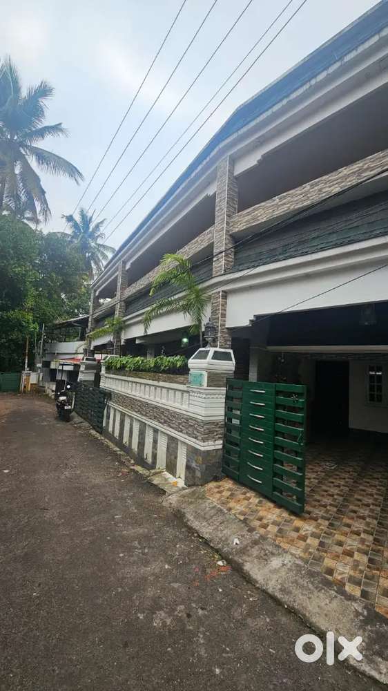 3BHK 1850 SqFt Rental flat M.G road Thrissur