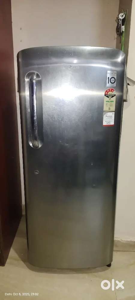 LG fridge 325 l 4 star