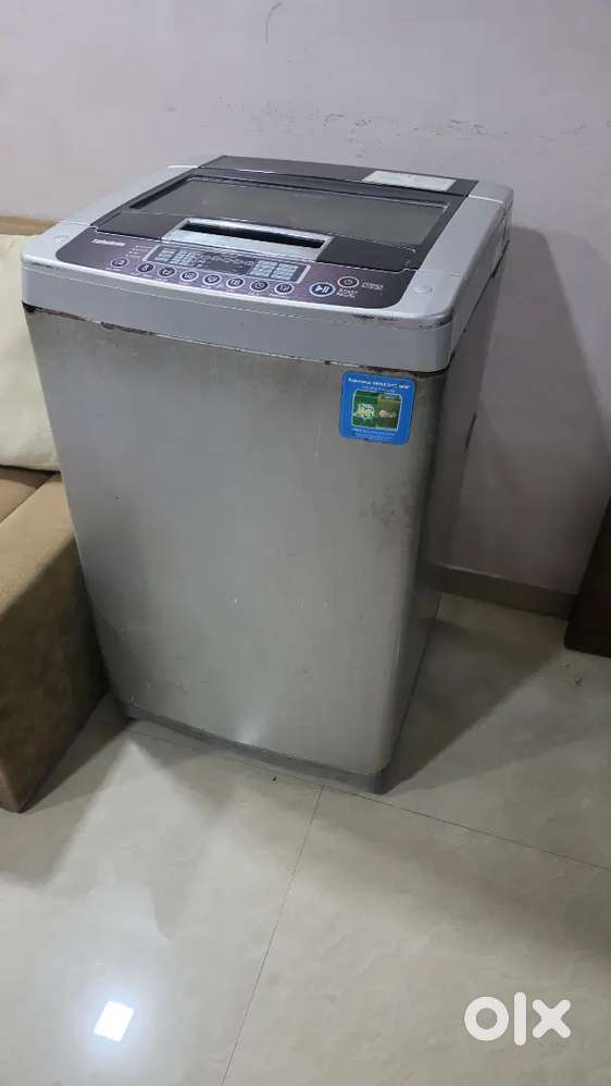 LG 7kgs Top Load Washing Machine in working condition