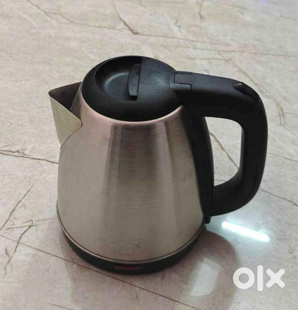 Electric kettle pigeon