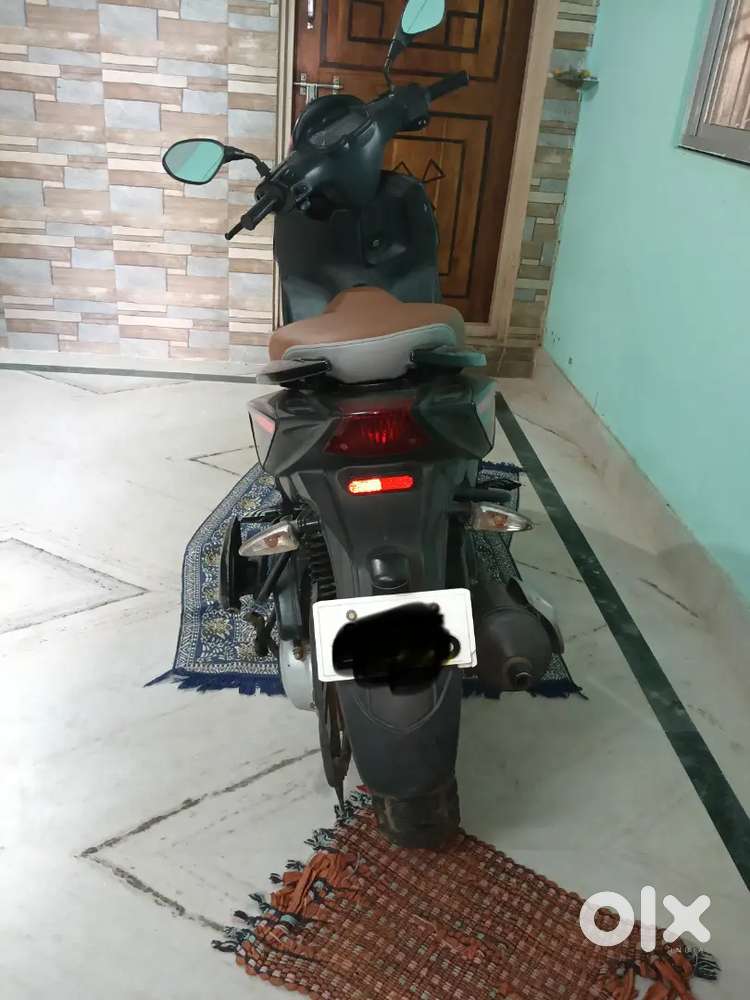 Aprilia sr160