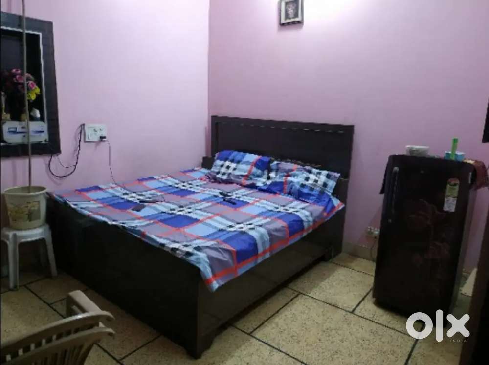 TO-LET 2BHK FOR RENT IN SADAR BAZAR ( FURNISHED)