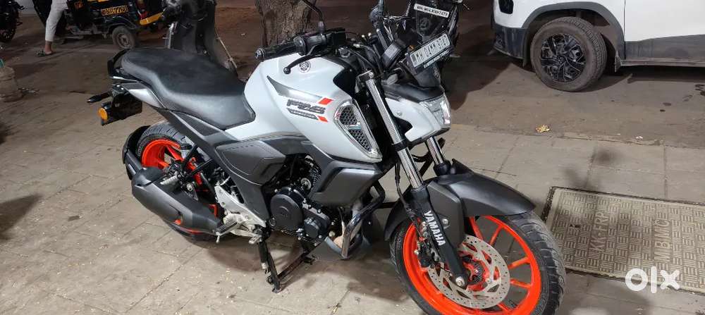 Yamaha FZS ABS Dise Break with Sencer Bluetooth E20 2025