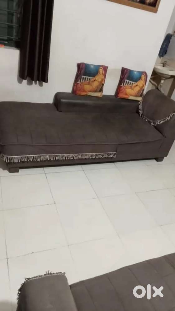Sofa selling