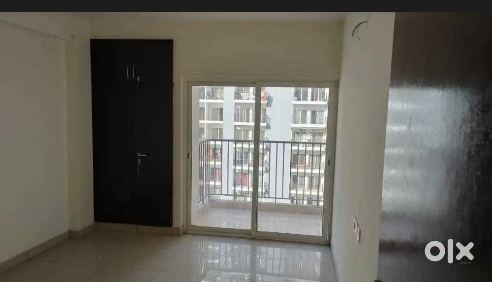 Flate available for rent family ya bachlor