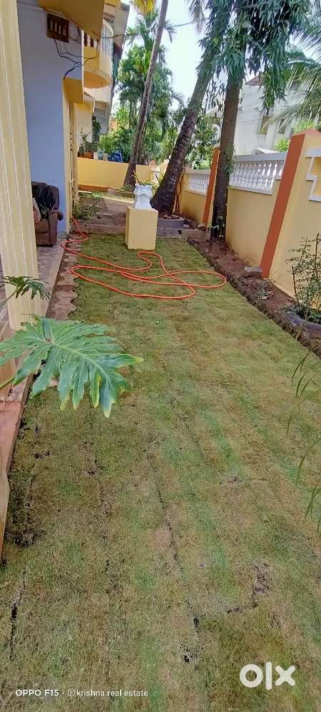 Mes 255 sqmt plot, price 1.02 crore. Broker excuse