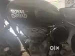 Black and red bullet classic 350