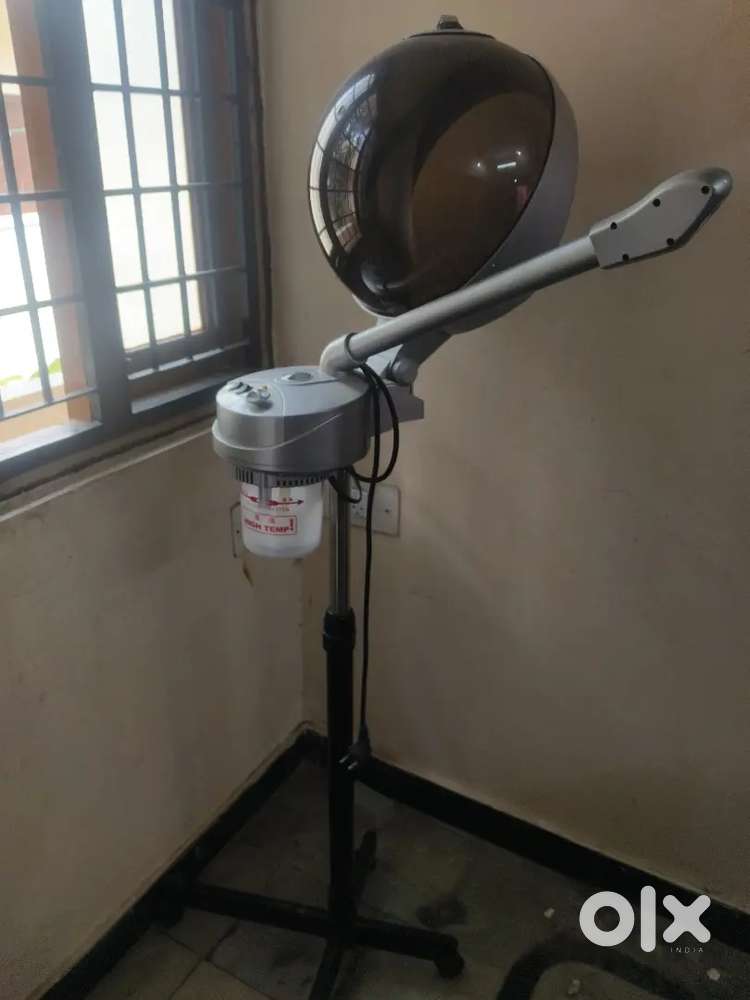 Beauty parlour Bed chair
