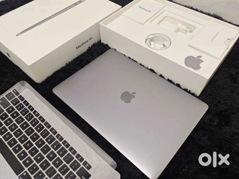 MACBOOK AIR M1 LOOKS NEW