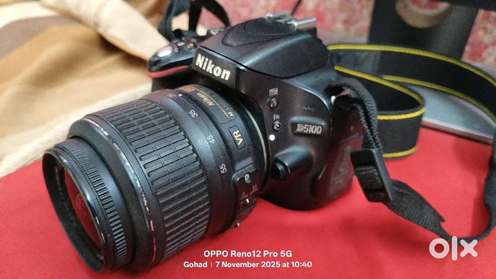 Nikon camera D5100
