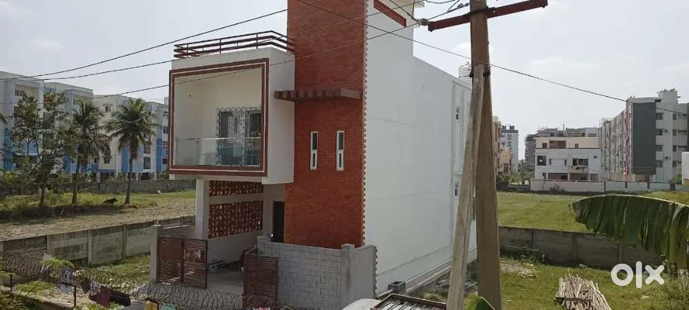 Individual villa for working ladies ,spinsters,bachelors and IT