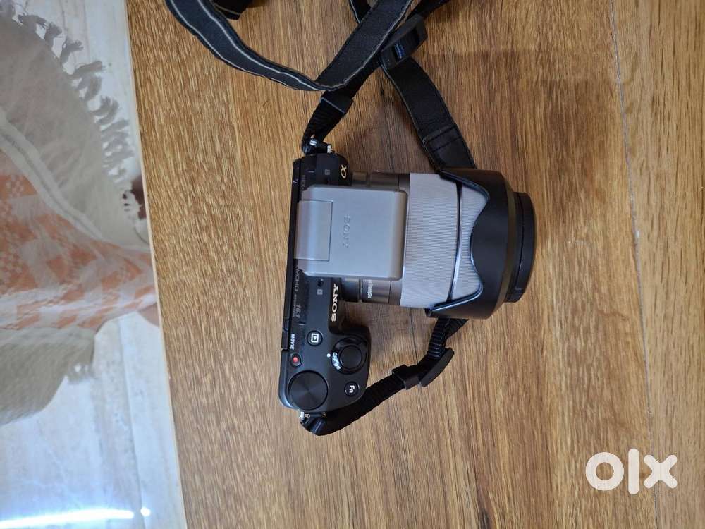Excellent condition - Nex 5R for sale