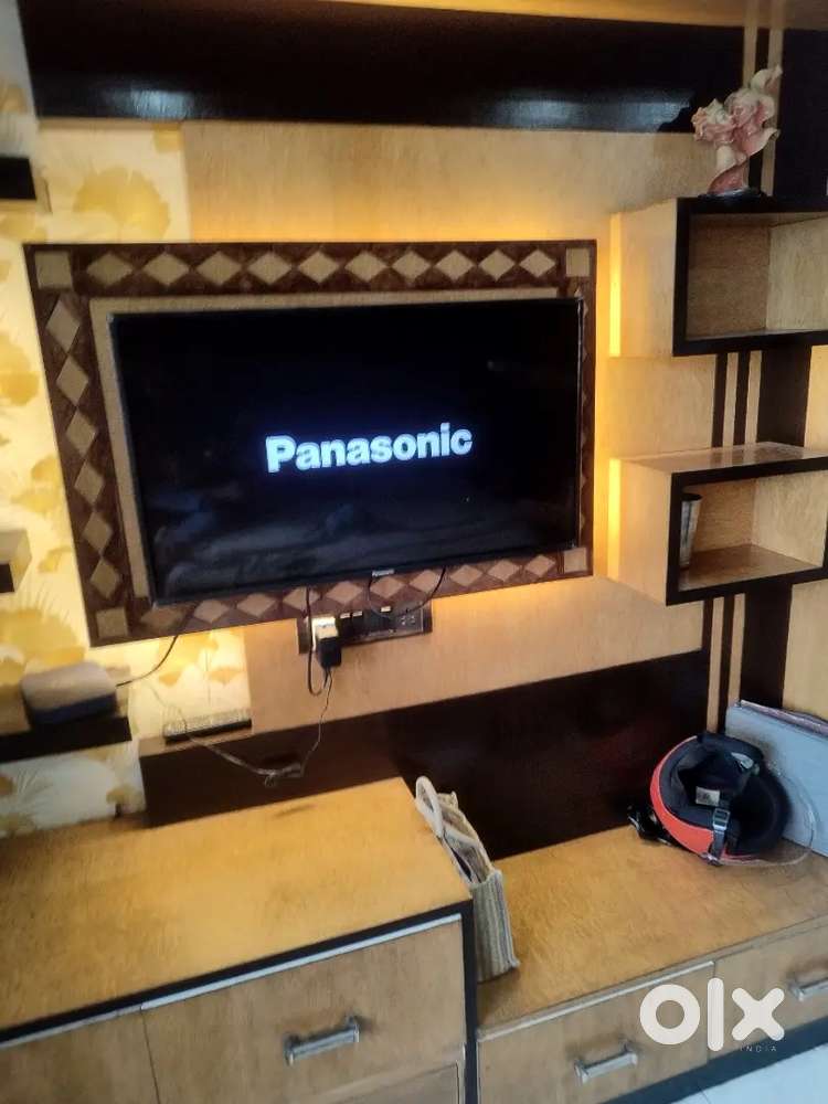 Sell + Exchange Panasonic Semi smart TV  32inch