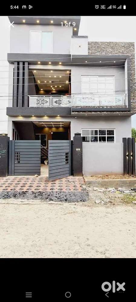 Junwani Bhilai k prime location me 4 bhk house rode se 50 mt