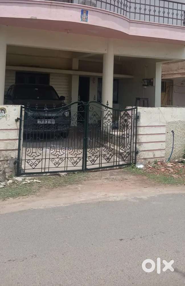 700 sq feet Residential type for Rent Office Use