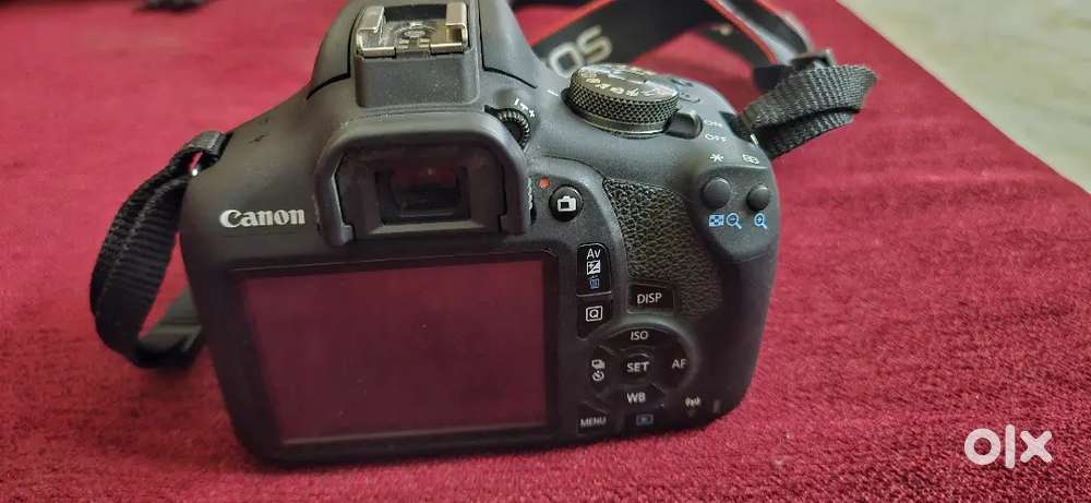 CANON 1500D