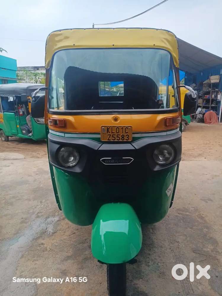 Autorickshaw Bajaj Maxima