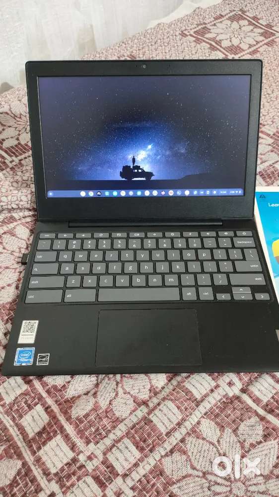 Lenovo IdeaPad chromebook with mouse