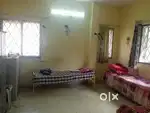 Shared room for 1 woman available