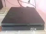 Ps4 slim 1 Tb with 1 Controller