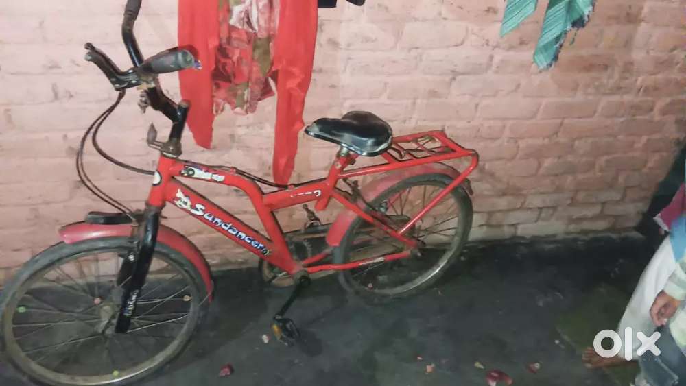 Cycle okay condition Mein Hai tyre Iske gaddhe Wale Hain