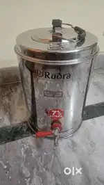 Tea can/hot water can