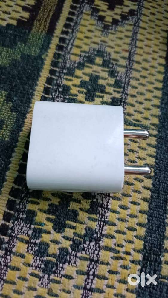 Original i-phone Adapter 20W (only Adapter)