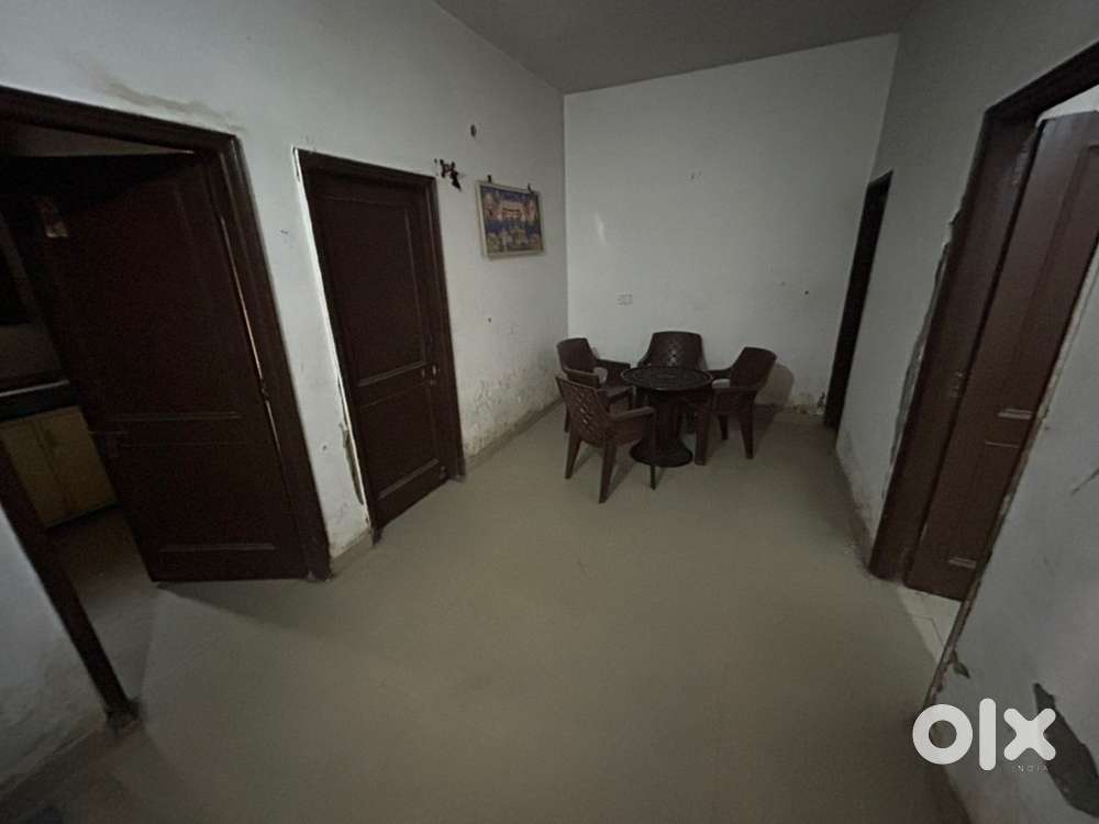 2bhk ground floor flat is Available for Rent