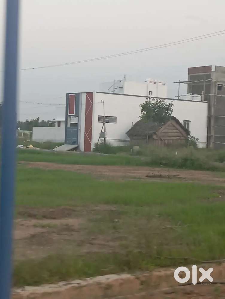 LAYOUT WITH WELL DEVOLEPED PARK