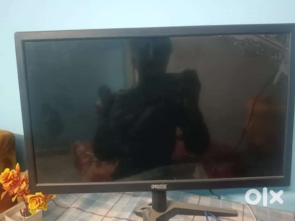 Only 4 months old 5 items window 11 jaldi sell karna h take fast