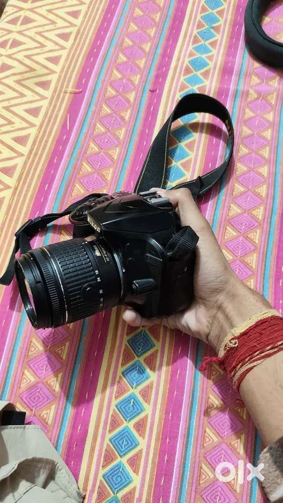 Nikon 3400 New Condition. With Camera Lens . Battery Charger