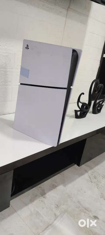 Play station 5 slim body