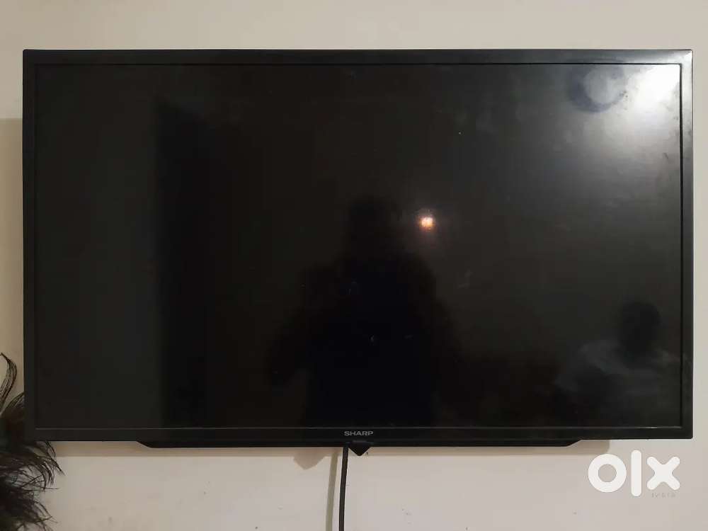 SHARP TV HD 32 inch