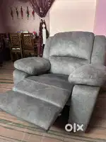 Recliner sofa