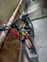 Sab khuch acaha hai cycle 3 month use Kiya hua hai al condition good