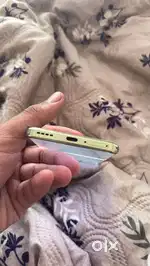 200 mp 8 256 gb with box charger