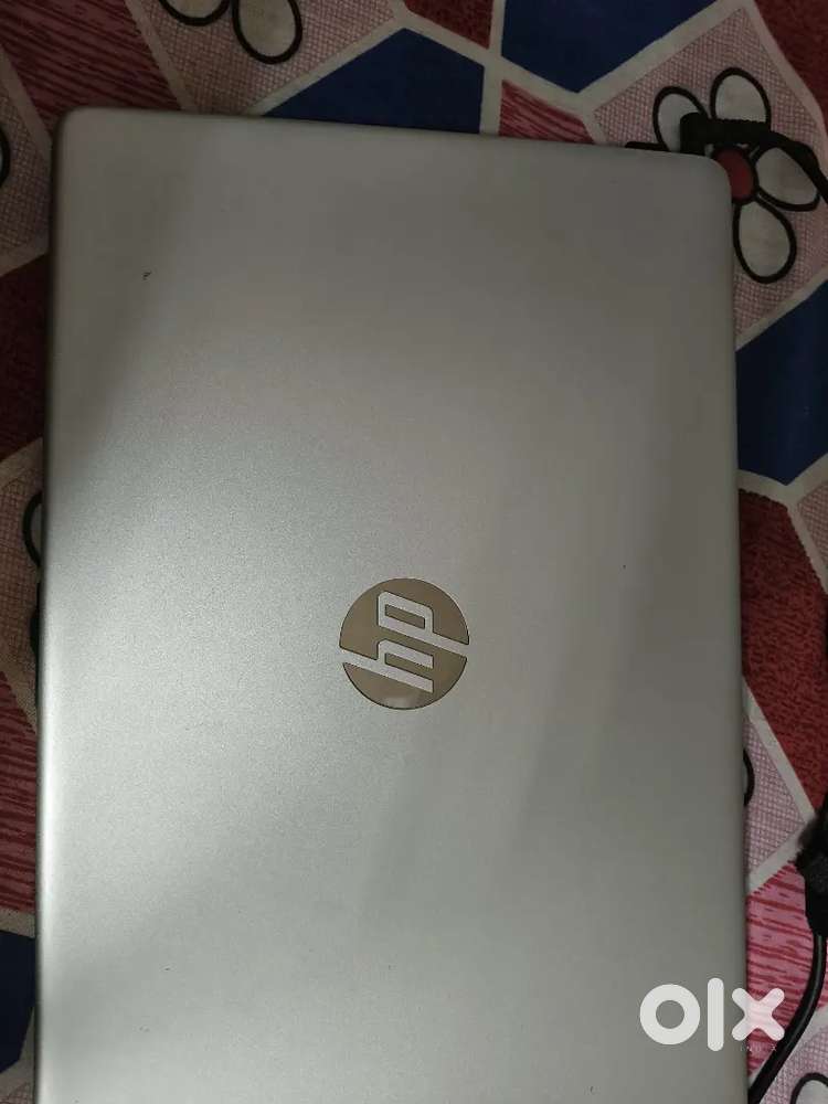 HP LAPTOP i3