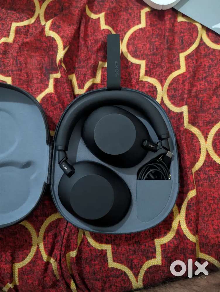 Sony WH-1000XM6 Headphone Black colour