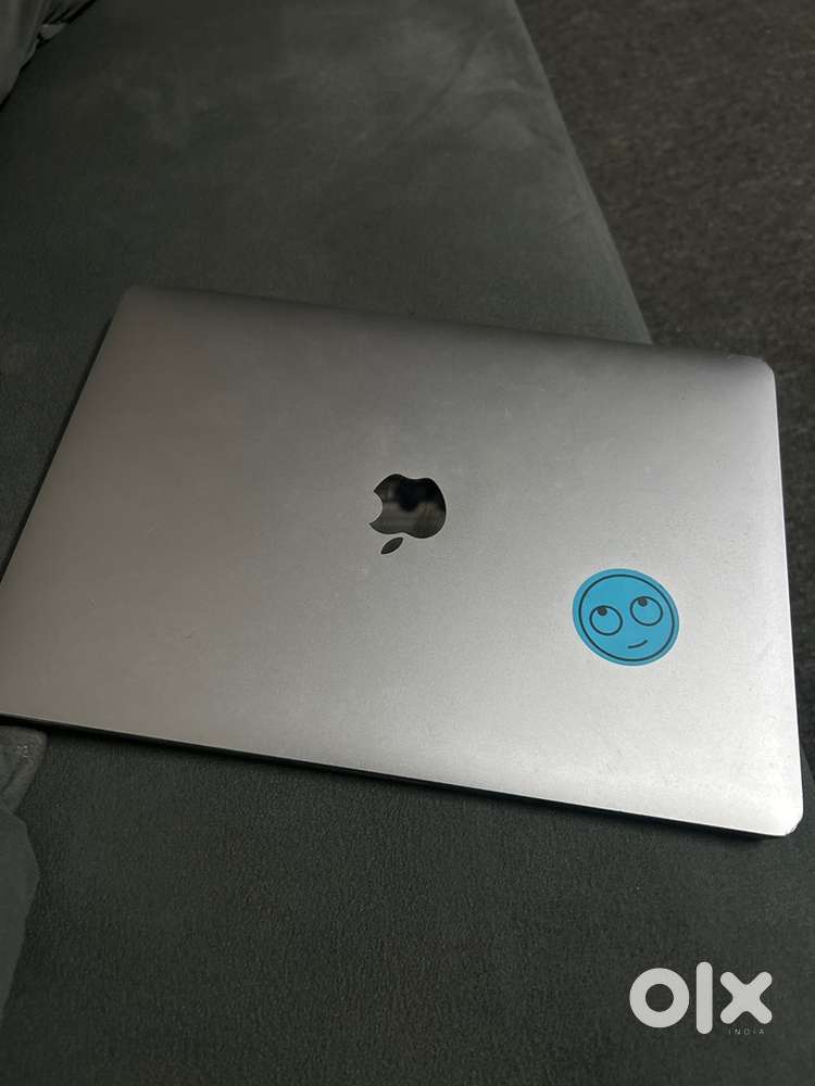 Macbook Pro 2017 I5 256 GB Great Condition