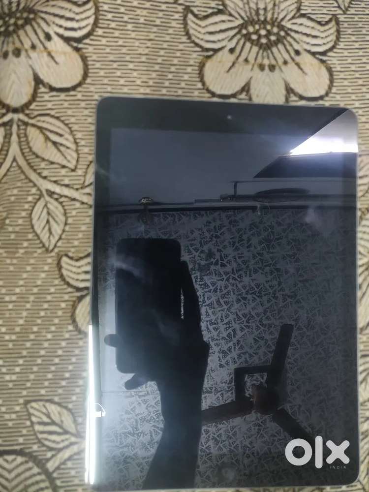 Ipad in mint condition without box/bill/charger