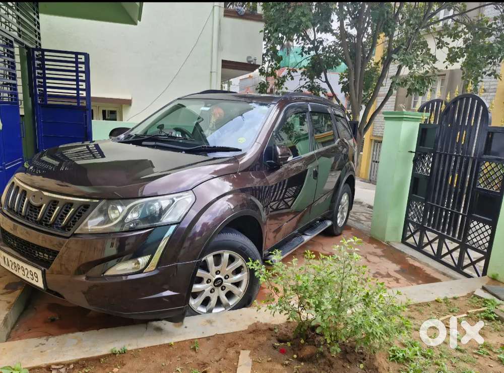 Mahindra XUV500 2016 Diesel 93000 Km Driven
