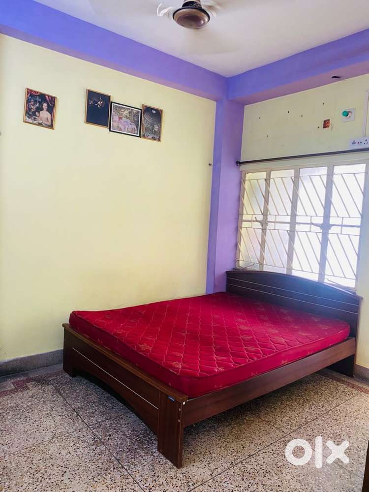 Female flatmate needed , no brokerage completely furnished