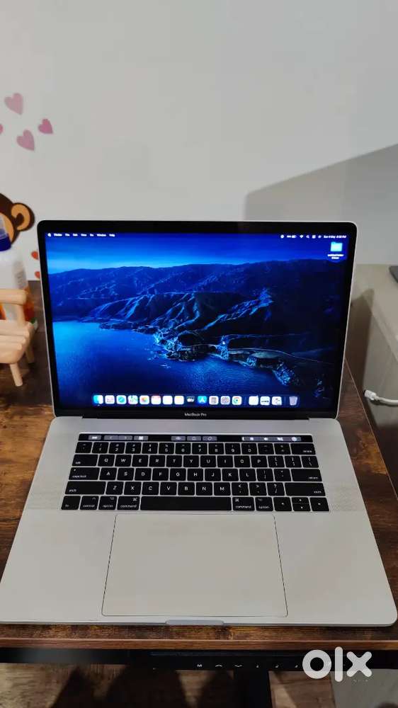 MacBook Pro Touchbar 15