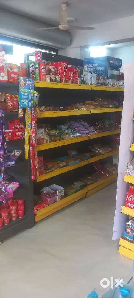 Super market floor handling