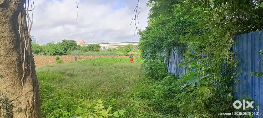 Commercial land on sale